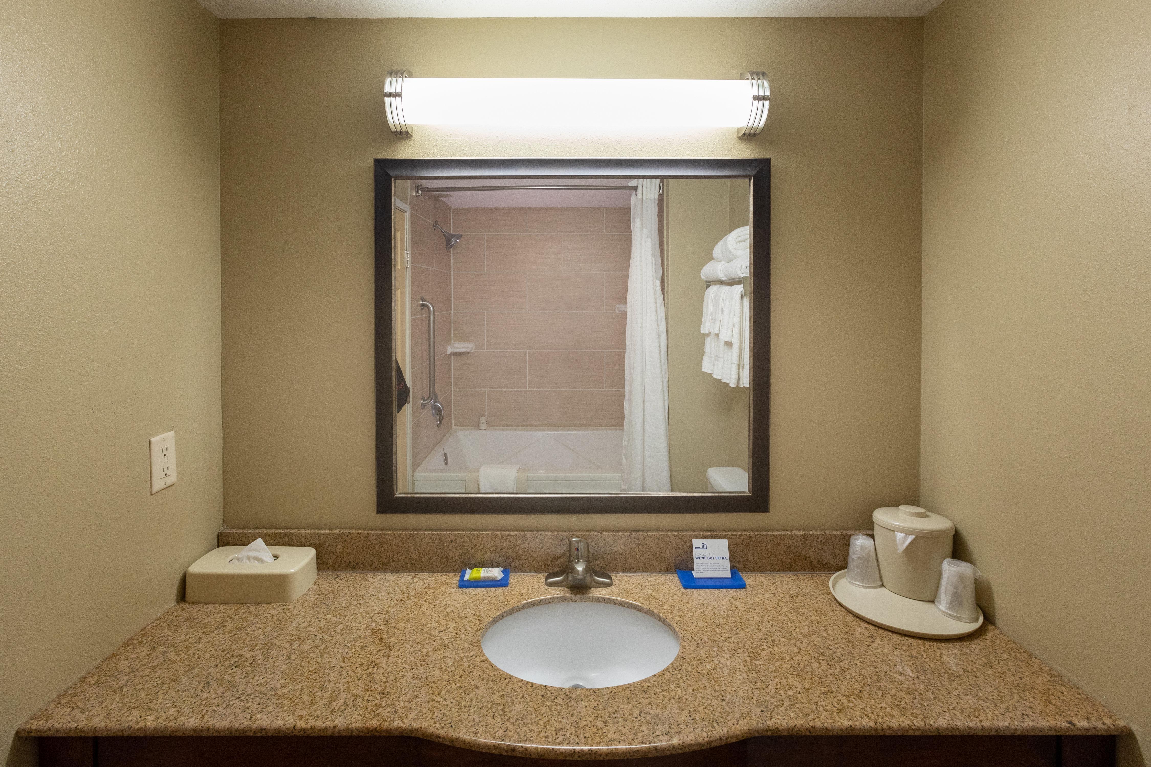 Holiday Inn Express Hotel & Suites Jacksonville Airport By Ihg Zewnętrze zdjęcie